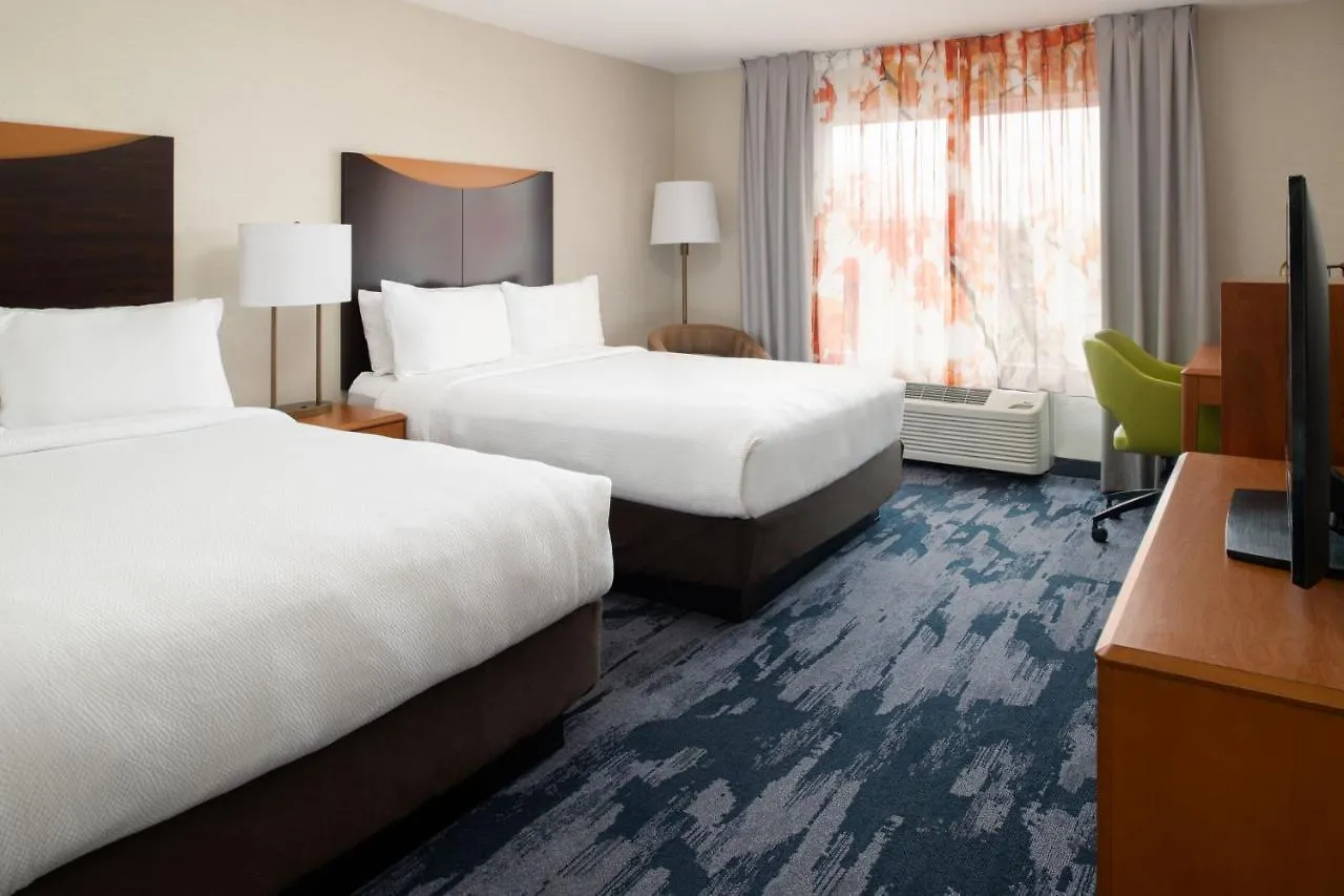 Fairfield Inn & Suites By Marriott Portland Airport Hotel