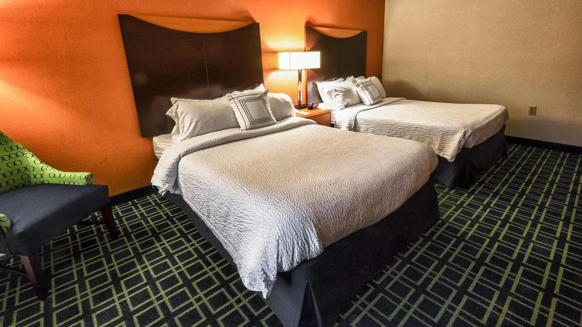 Fairfield Inn & Suites By Marriott Portland Airport Hotel